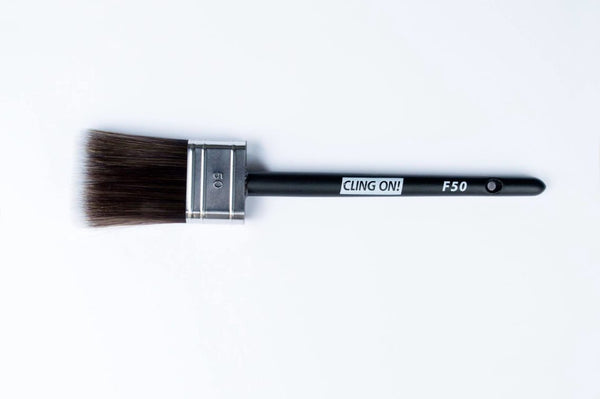 F50 – The largest flat brush in the Cling On series perfect for painting large areas and moving a lot of paint quickly.
