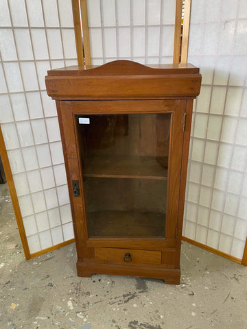 Small vintage Display Cupboard