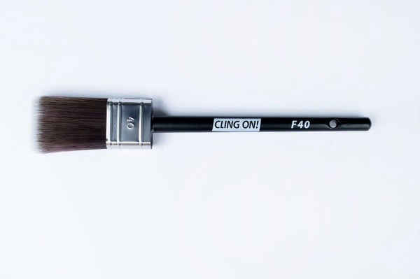  F40 – A medium flat brush and an all rounder perfect for general painting. 
